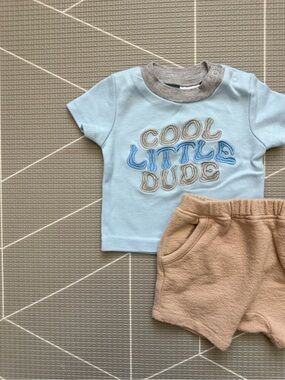 Easy peasy|Baby boy cute set,COOL LITTLE DUDE blue Tee & tan shorts•••0-3M,boho